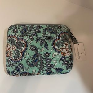 Vera Bradley tablet / ipad sleeve